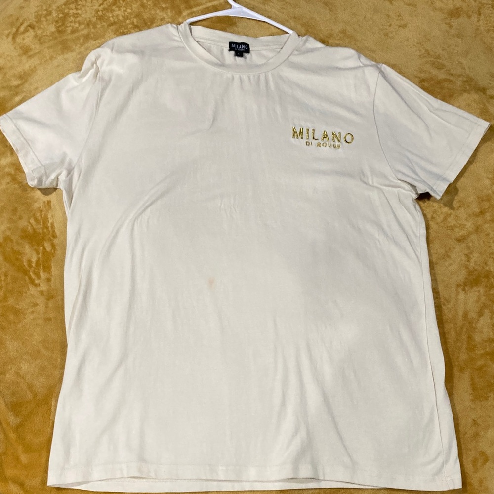 Milano Di Rouge Off-White Tee with Gold Logo